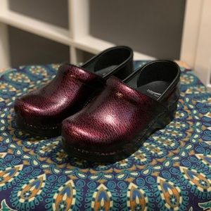 NWOT Dansko Clogs - Burgundy Snake Print - 37